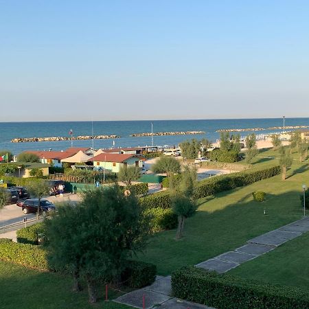 Al Mare Apartament Apartment Fano Exterior photo