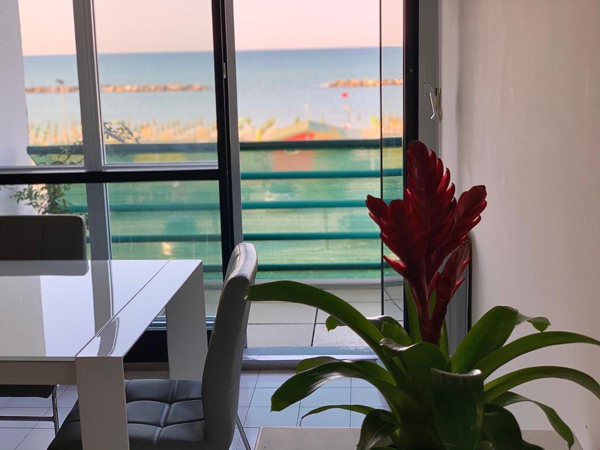 Al Mare Apartament Apartment Fano Exterior photo