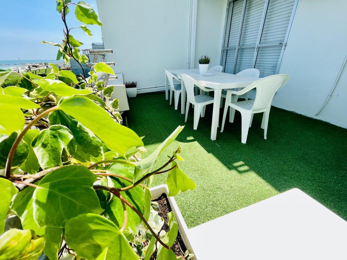 Al Mare Apartament Apartment Fano Exterior photo