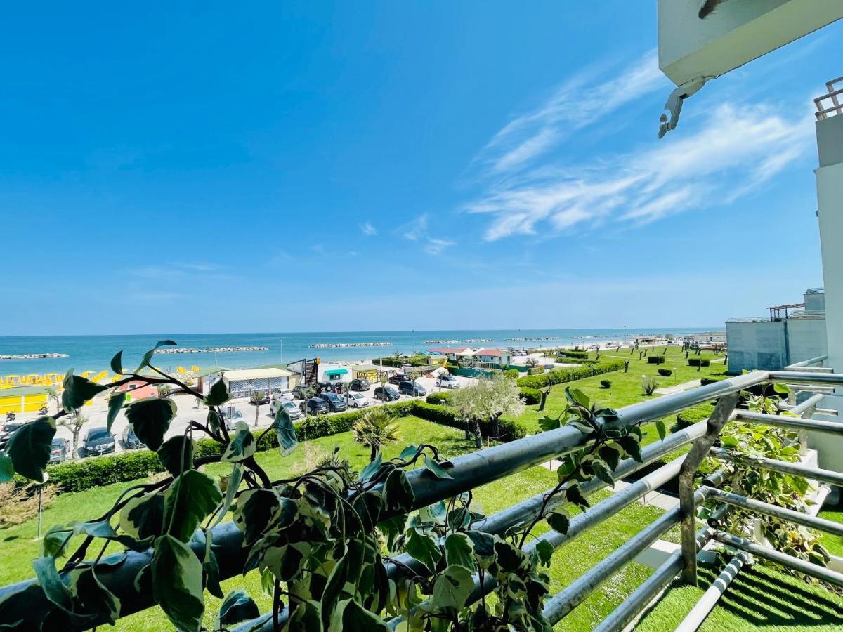 Al Mare Apartament Apartment Fano Exterior photo